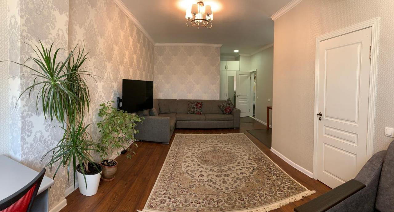 Apartmán Жк Весна Almaty Exteriér fotografie